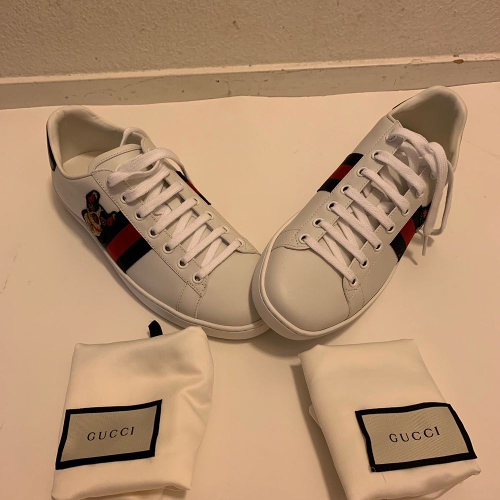 NWOT & NWOB GUCCI LIMITED EDITION DOG SNEAKERS 🐶